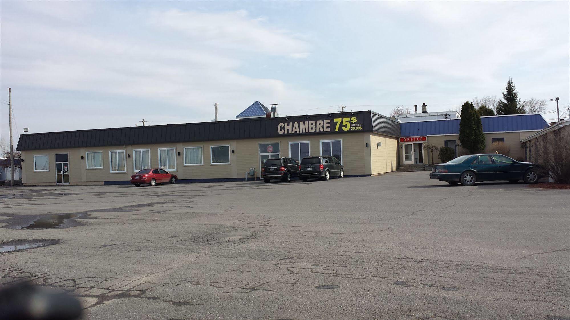 Motel Iberville Saint-Jean-sur-Richelieu Esterno foto