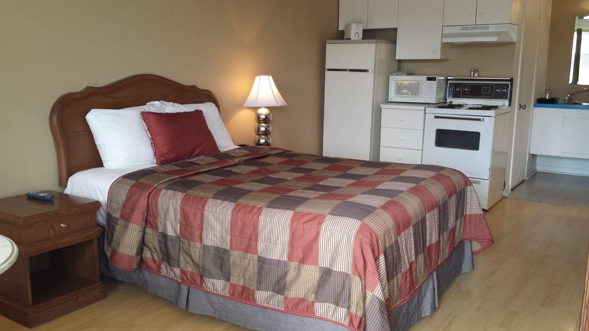 Motel Iberville Saint-Jean-sur-Richelieu Esterno foto