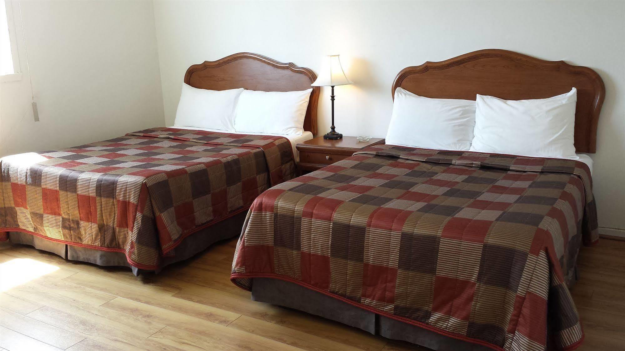 Motel Iberville Saint-Jean-sur-Richelieu Esterno foto