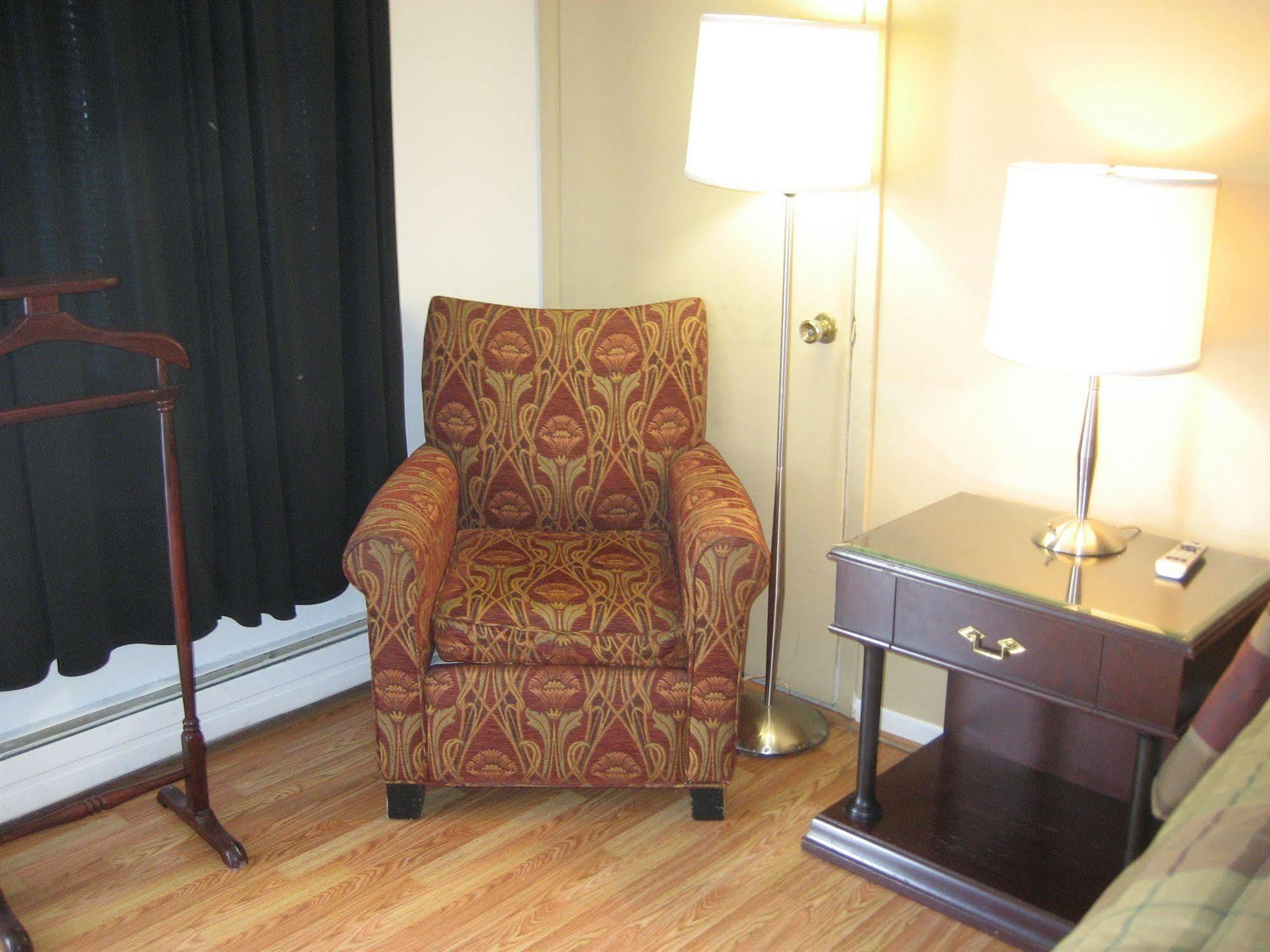Motel Iberville Saint-Jean-sur-Richelieu Esterno foto